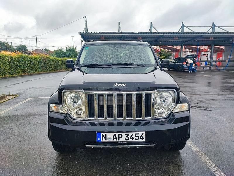 Schwarz Gebraucht 2011 Jeep Cherokee Limited SUV | 10.499 € (Fairer Preis) - Bild 1/4