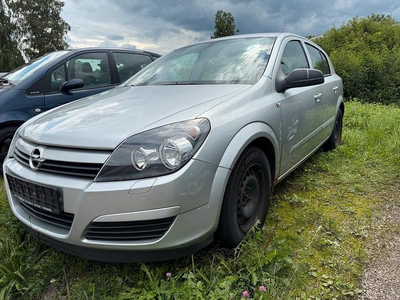 Silber Gebraucht 2005 Opel Astra Kombi | 1.800 € (Guter Preis) - Bild 1/4