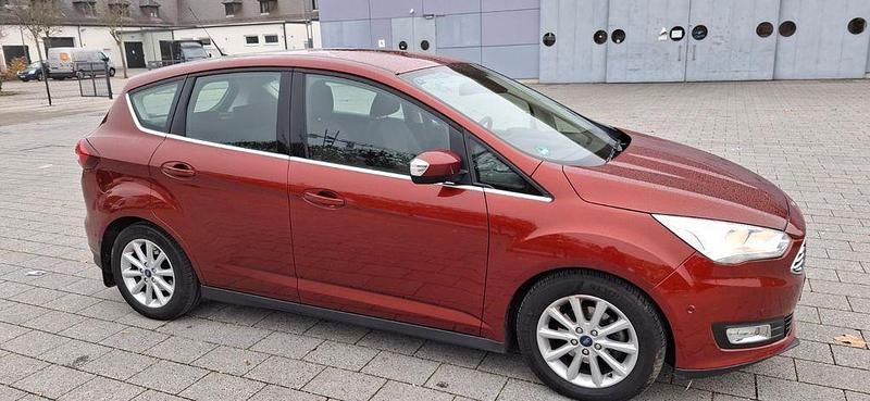 Rot Gebraucht 2016 Ford C-MAX Titanium Van / Kleinbus | 8.990 € (Guter Preis) - Bild 1/4