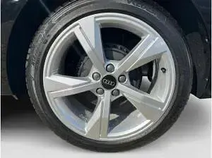 Gebraucht Audi A1 95 PS (69 kW) 2026 Schwarz (mythosschwarz metallic) SUV
