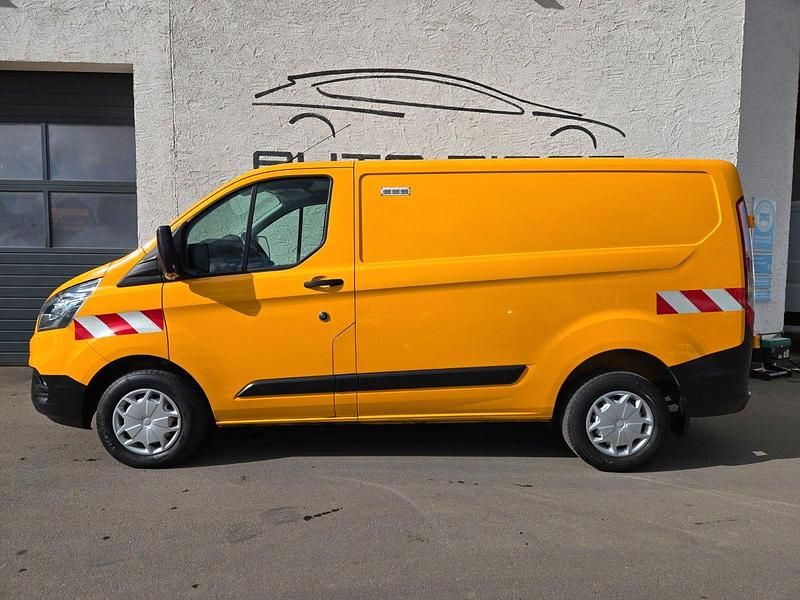Gebraucht Ford Transit Custom 131 PS (96 kW) 2021 Orange Van / Kleinbus