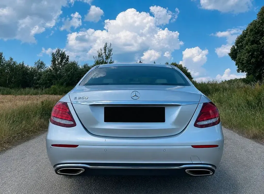 Gebraucht Mercedes E250 Exclusive 211 PS (155 kW) 2017 Silber Limousine