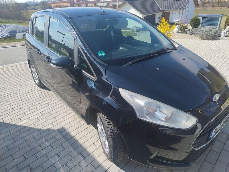 Gebraucht Ford B-MAX Trend 95 PS (69 kW) 2015 Braun Van / Kleinbus