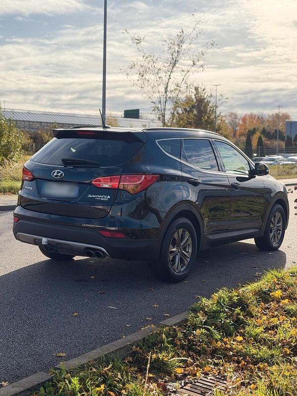 Gebraucht Hyundai Santa Fe 197 PS (144 kW) 2014 Schwarz SUV