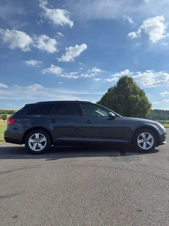 Gebraucht Audi A4 Ambiente 150 PS (110 kW) 2016 Grau Kombi