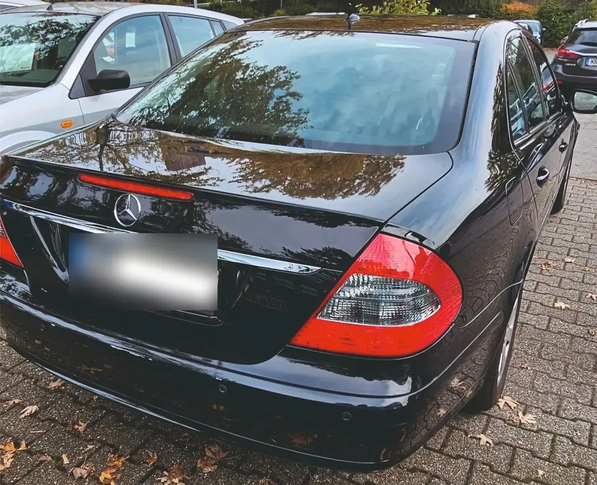 Gebraucht Mercedes E200 Avantgarde 184 PS (135 kW) 2007 Schwarz Limousine