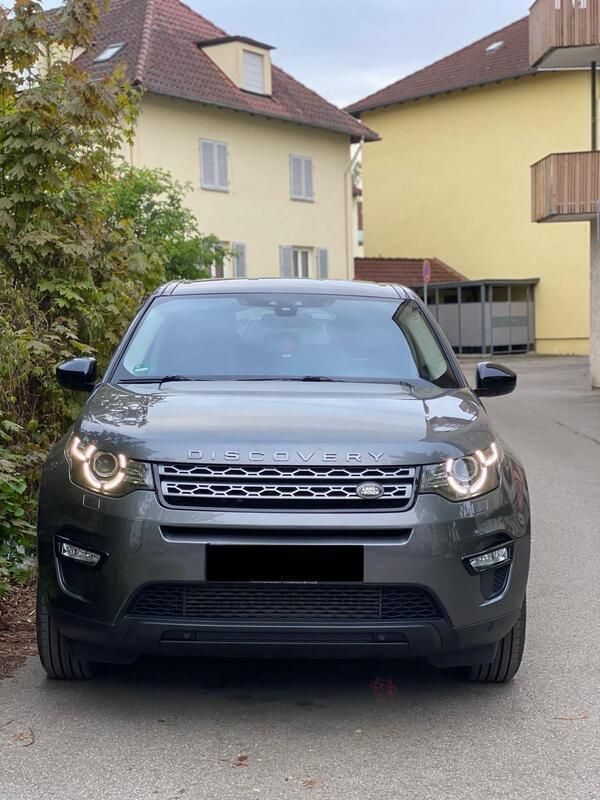 Grau Gebraucht 2015 Land Rover Discovery Sport SUV | 14.990 € (Etwas zu teuer) - Bild 1/4