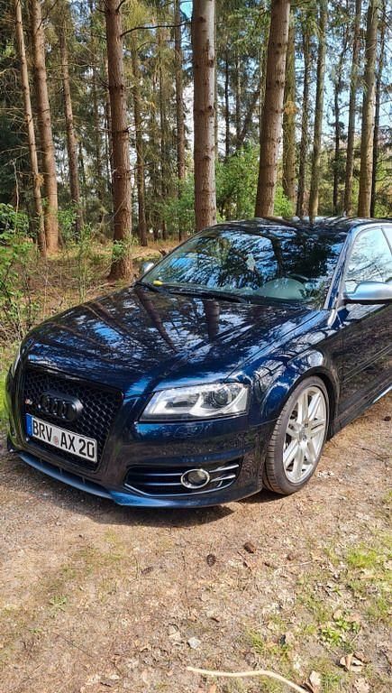 Blau Gebraucht 2011 Audi S3 Sport Limousine | 12.600 € (Fairer Preis) - Bild 1/4