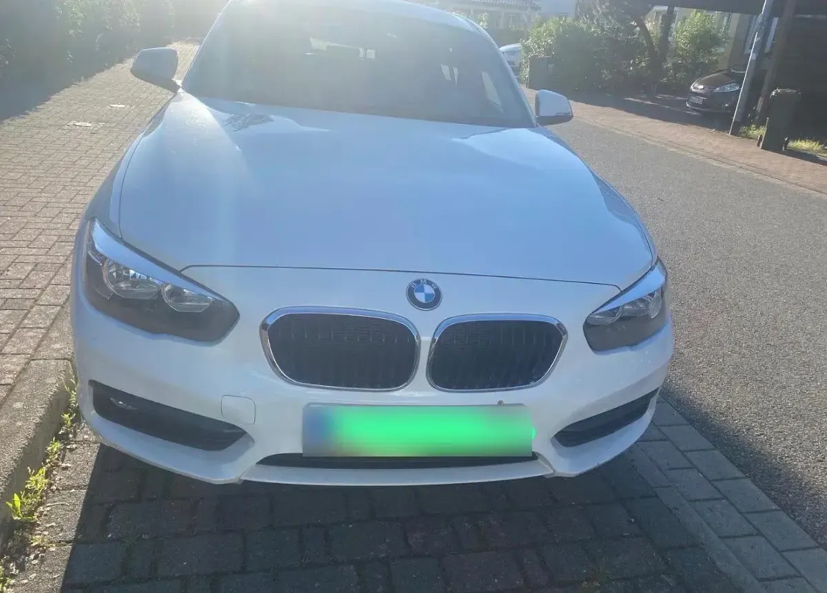 Gebraucht BMW 116 109 PS (80 kW) 2016 Weiß Kleinwagen