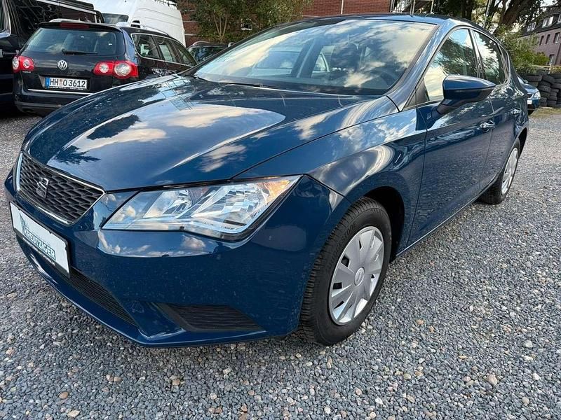 Blau Gebraucht 2016 Seat Leon Reference Kombi | 11.990 € (Fairer Preis) - Bild 1/4