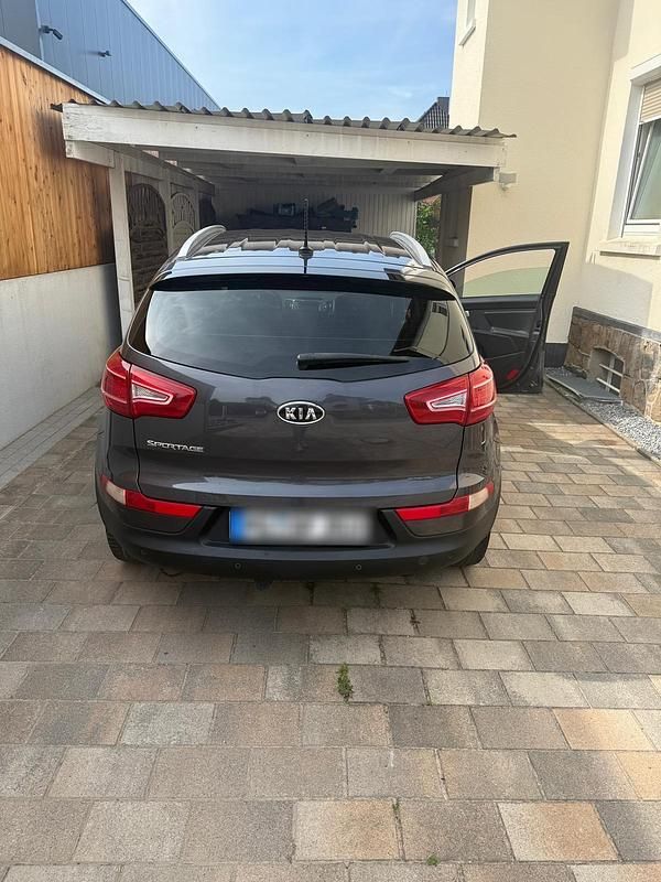 Gebraucht Kia Sportage Spirit 160 PS (117 kW) 2010 Grau SUV