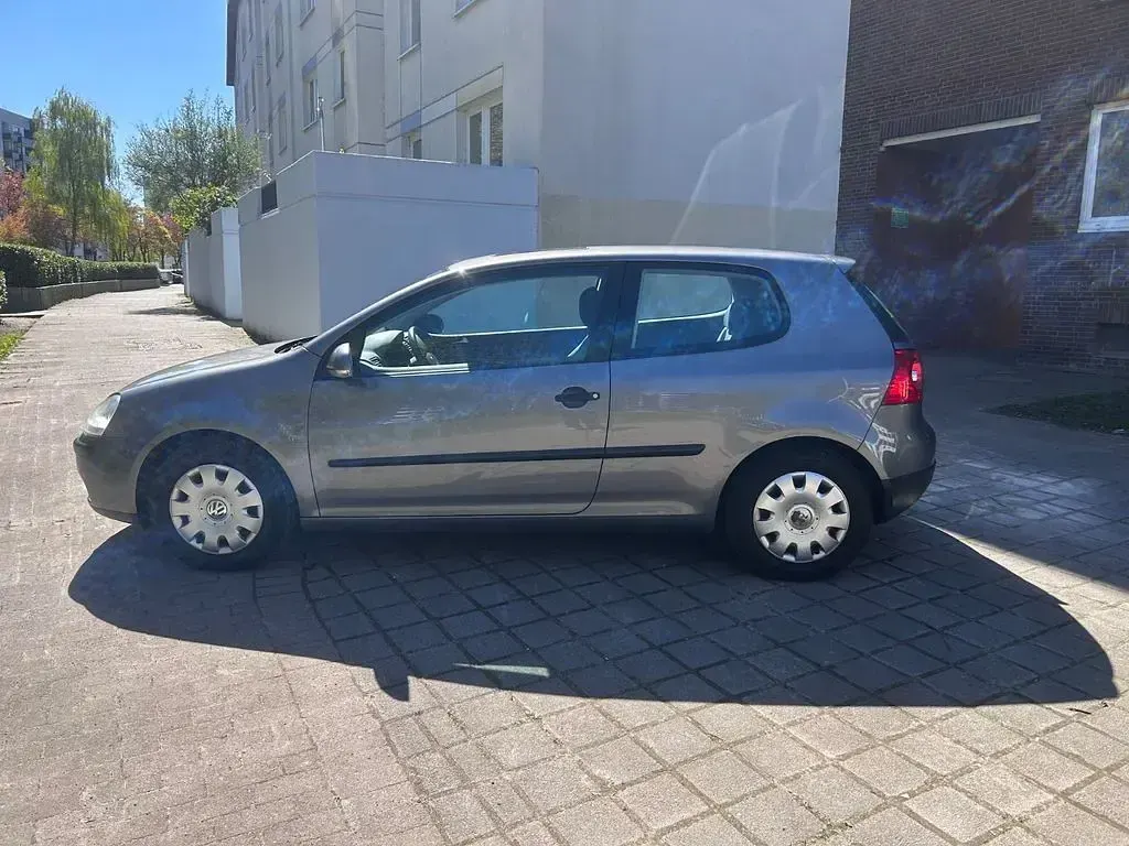 Gebraucht VW Golf V 75 PS (55 kW) 2005 Grau Kleinwagen
