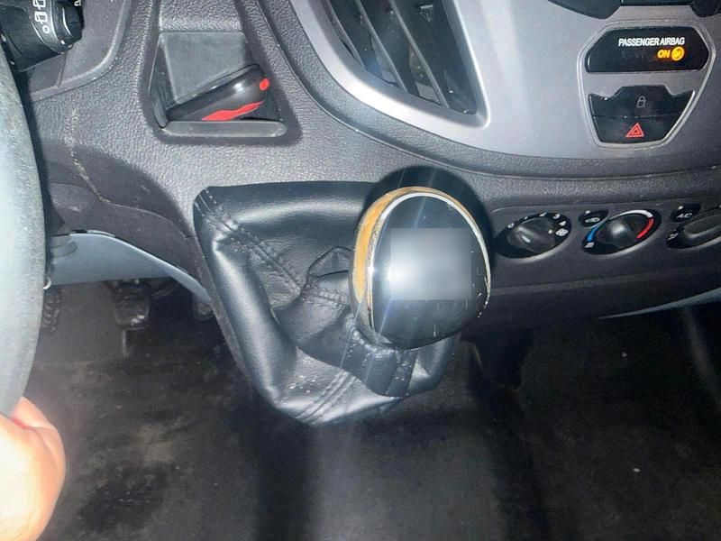 Second-hand Ford Transit 2015 Alb Monovolum