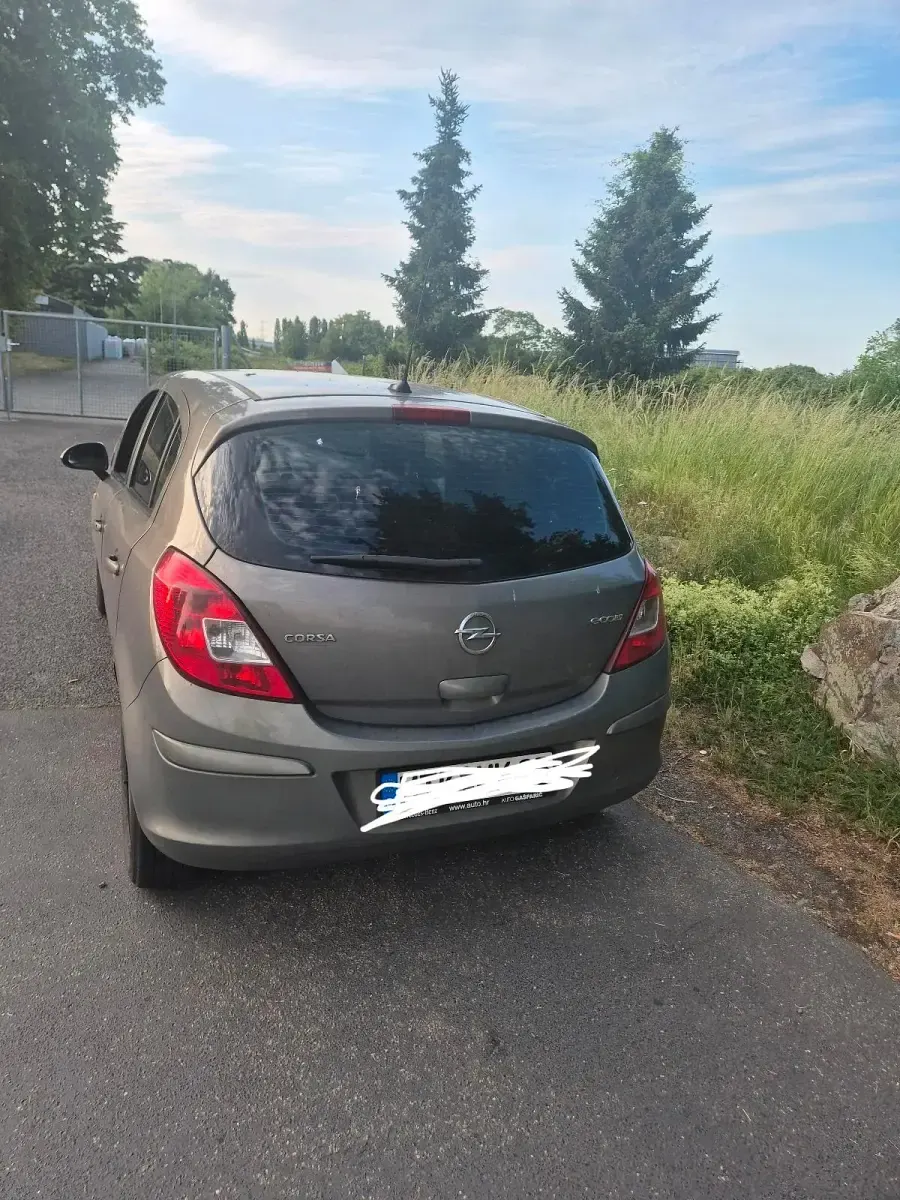 Gebraucht Opel Corsa 100 PS (73 kW) 2012 Braun Kleinwagen