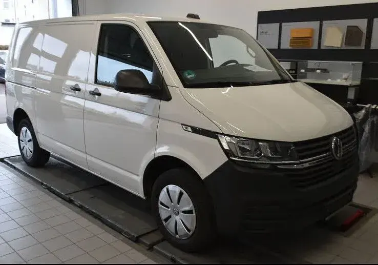 Gebraucht VW Transporter 110 PS (80 kW) 2022 Weiß Van