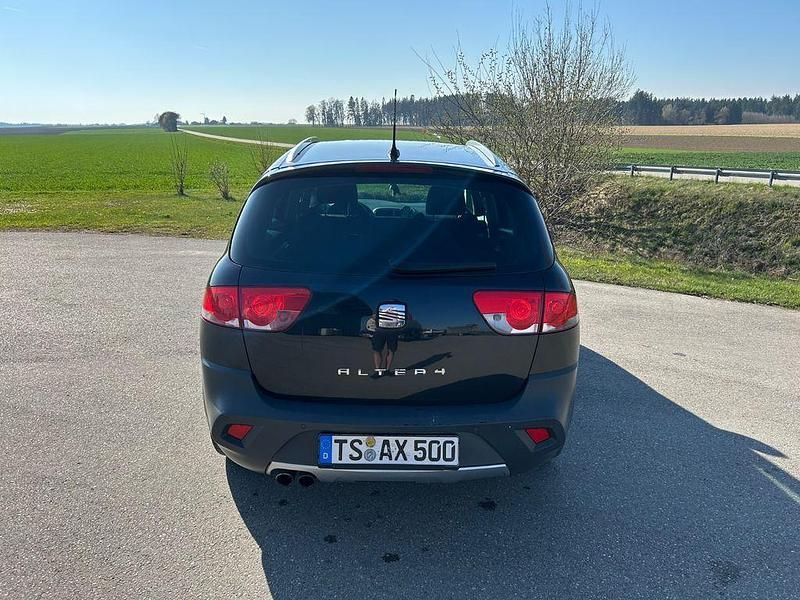 Gebraucht Seat Altea XL 140 PS (102 kW) 2011 Schwarz Van / Kleinbus
