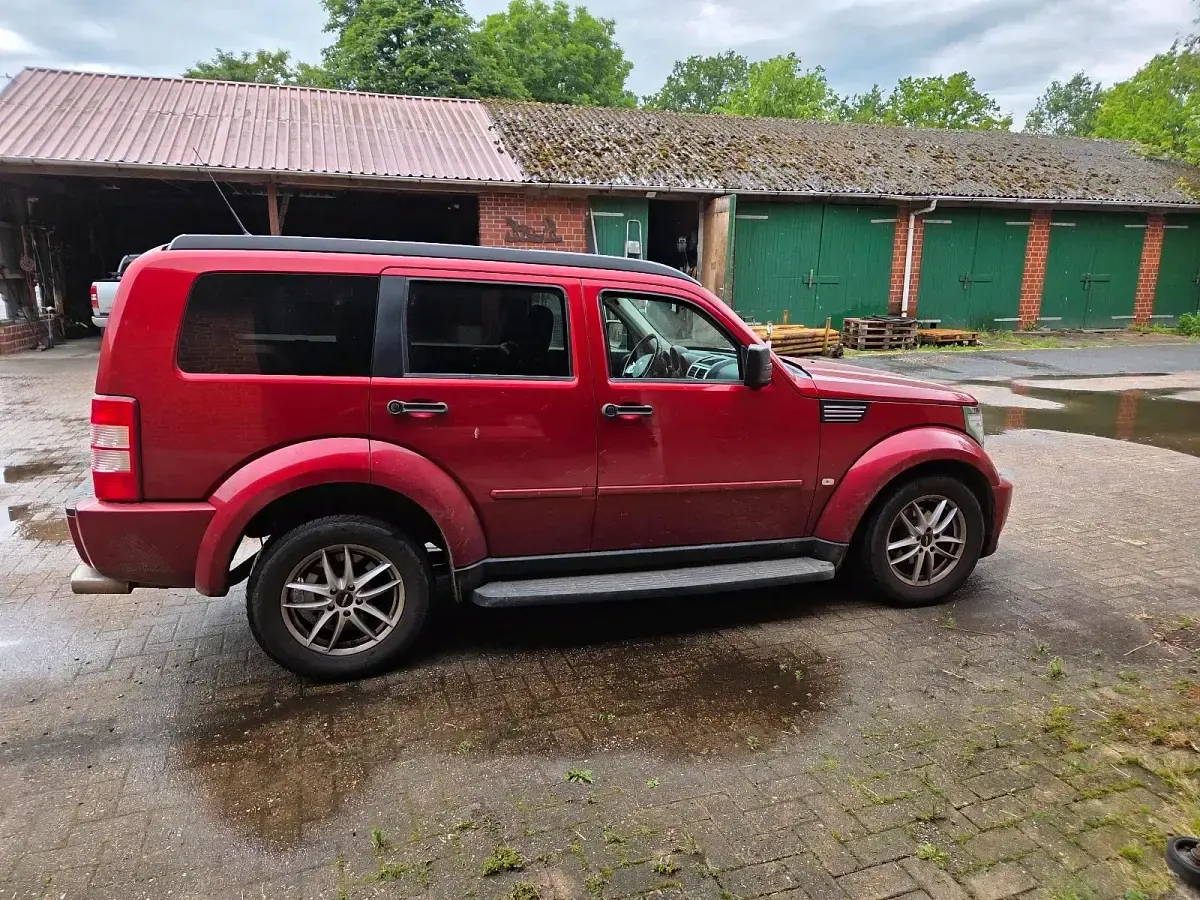 Gebraucht Dodge Nitro SXT 177 PS (130 kW) 2007 Rot SUV