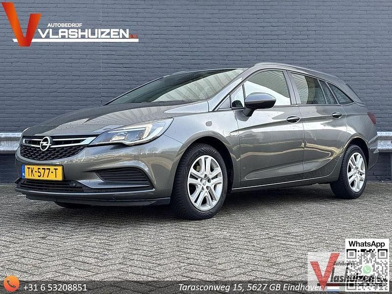 Gebraucht Opel Astra Edition 105 PS (77 kW) 2018 Grau Kombi