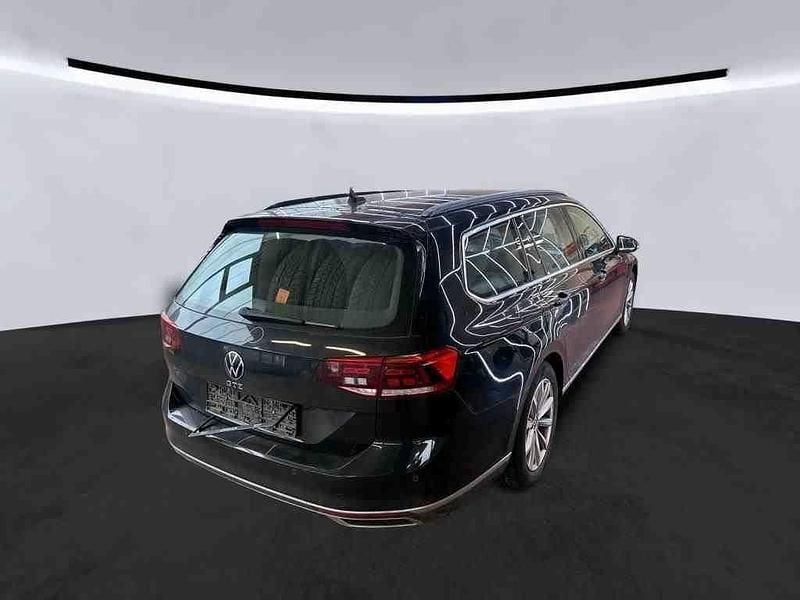 Gebraucht VW Passat GTE 218 PS (160 kW) 2021 Deep black perleffekt Kombi