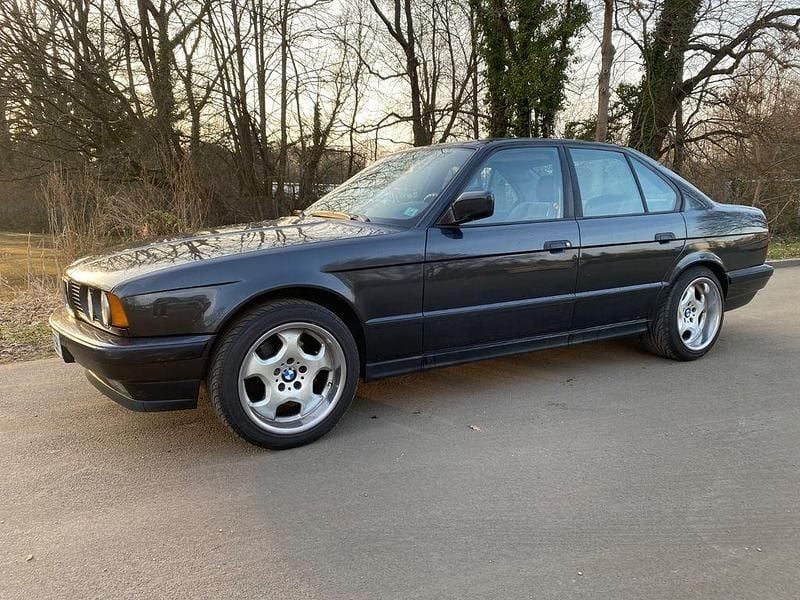 Gebraucht BMW 525 Shadowline 192 PS (141 kW) 1990 Schwarz Limousine