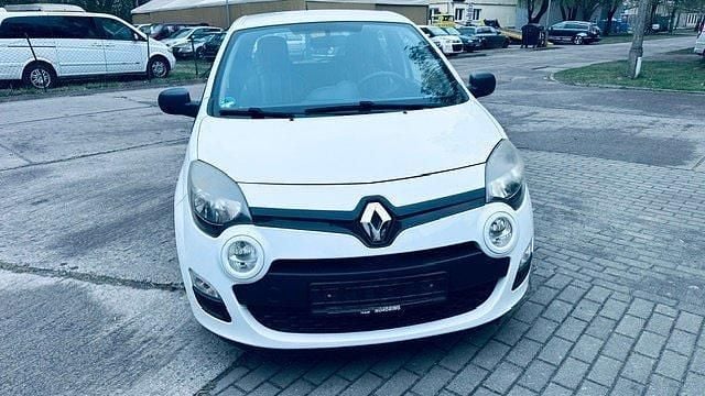 Second-hand Renault Twingo 75 CP (55 kW) 2013 Alb Hatchback