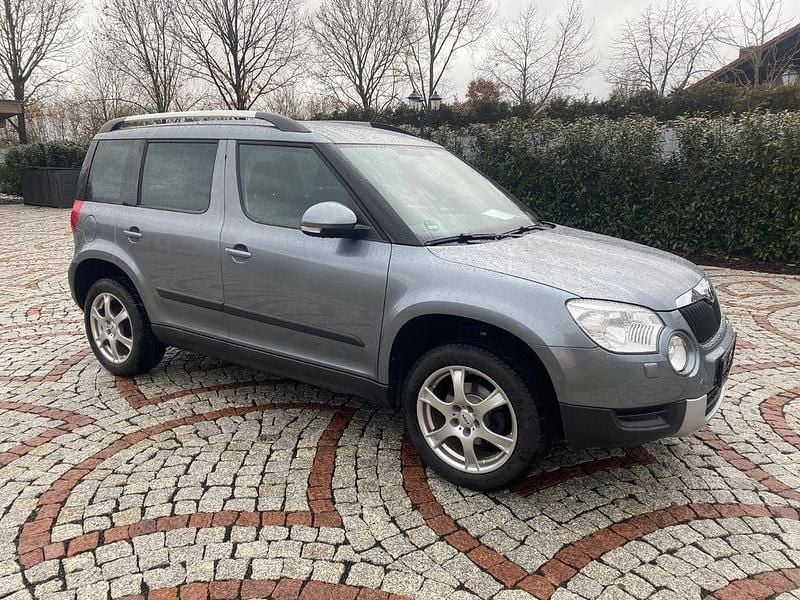 Gebraucht Skoda Yeti Plus Edition 105 PS (77 kW) 2013 Grau SUV