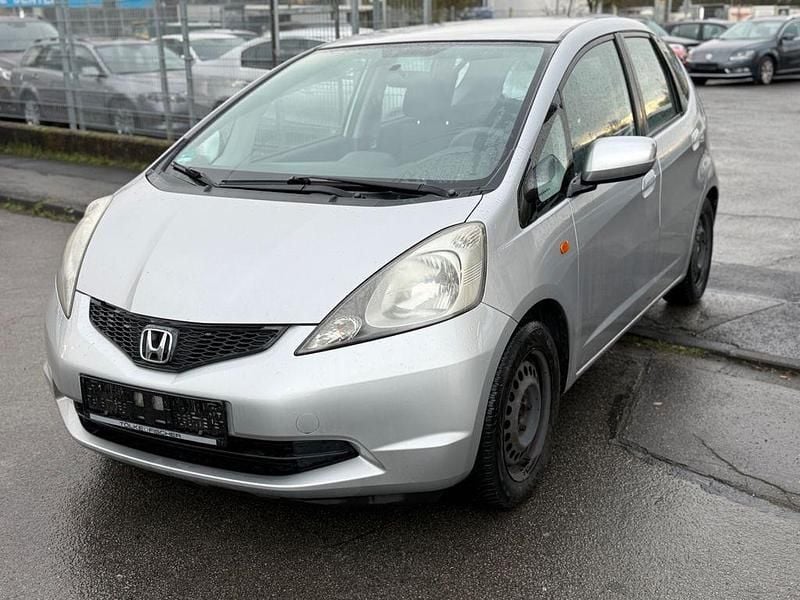 Gebraucht Honda Jazz Trend 90 PS (66 kW) 2010 Silber Kleinwagen