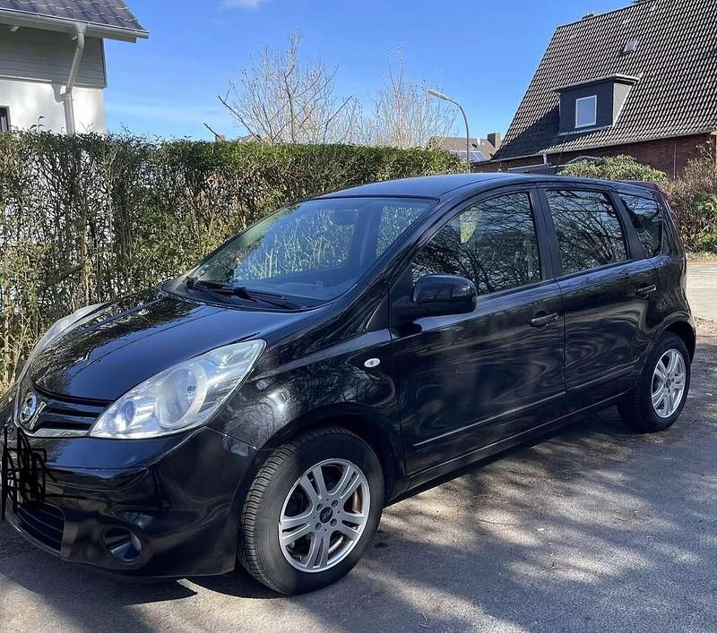 Gebraucht Nissan Note Acenta 88 PS (64 kW) 2010 Schwarz Kleinwagen