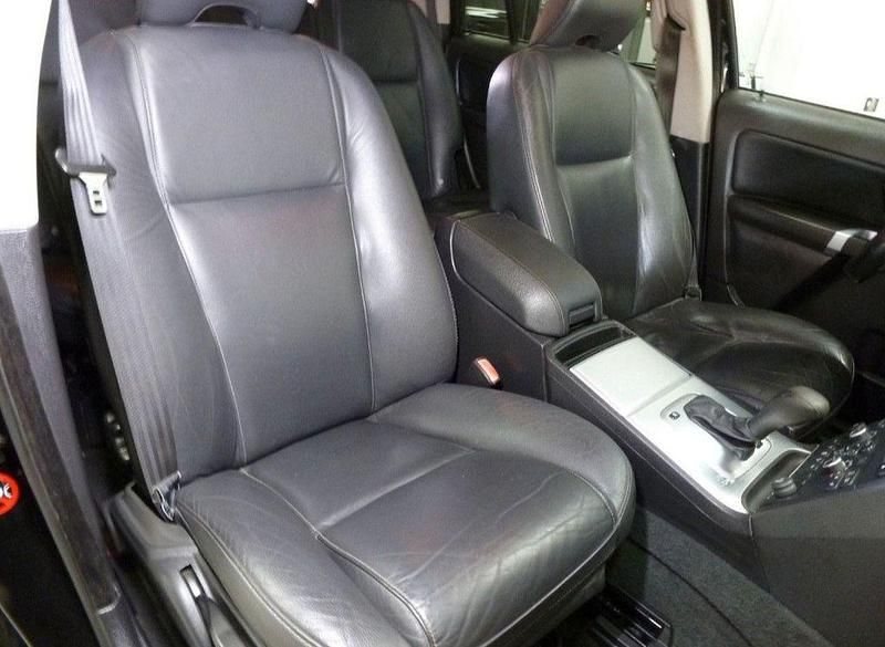 Second-hand Volvo XC90 Summum 200 CP (147 kW) 2014 Negru SUV