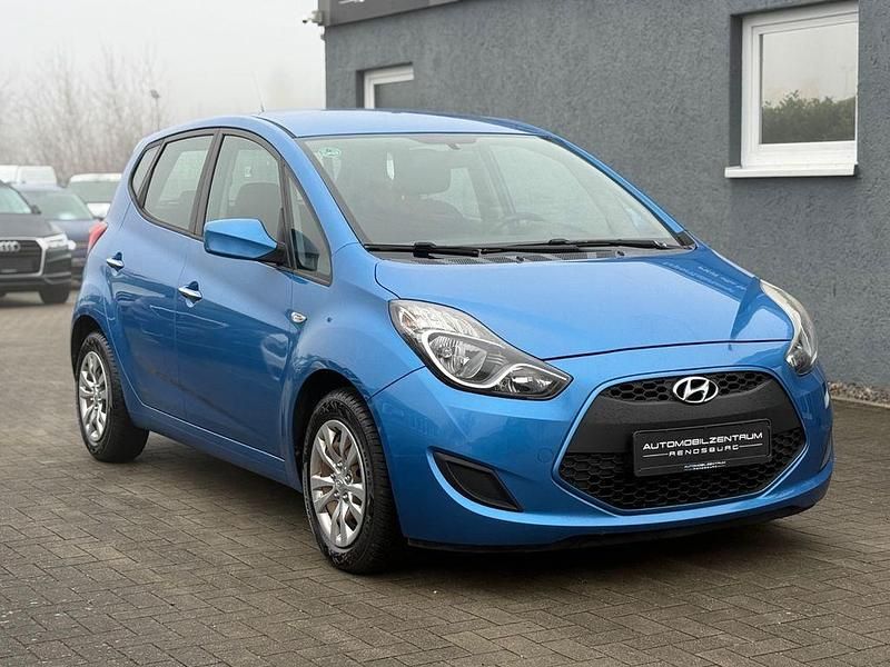 Blau Gebraucht 2016 Hyundai ix20 Classic Kleinwagen | 5.990 € (Fairer Preis) - Bild 1/4