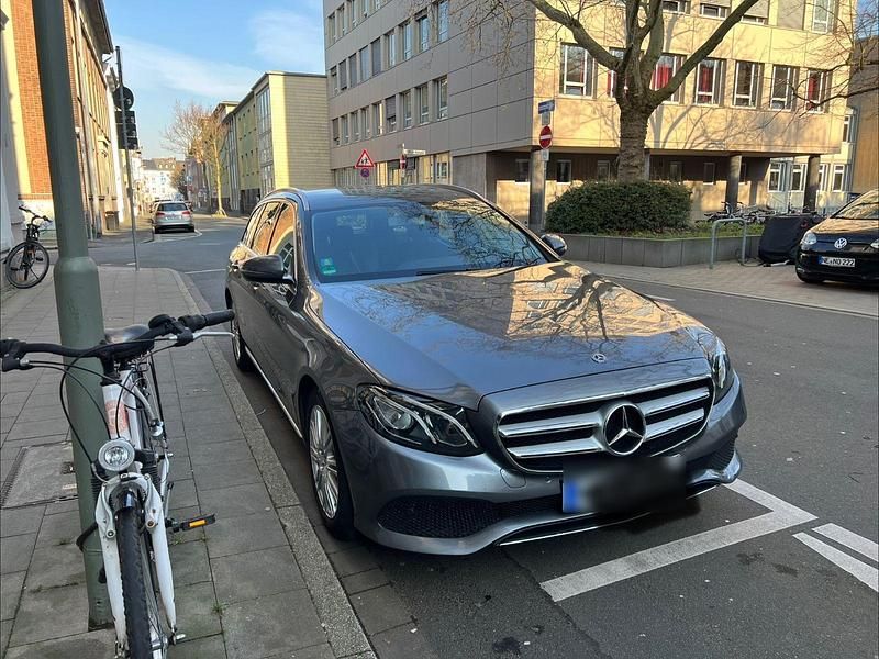 Brugt Mercedes E220 194 HK (142 kW) 2018 Grå Stationcar