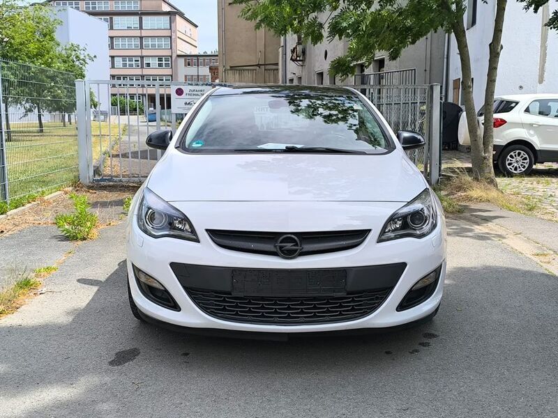 Gebraucht Opel Astra Style 136 PS (100 kW) 2014 Weiß Limousine