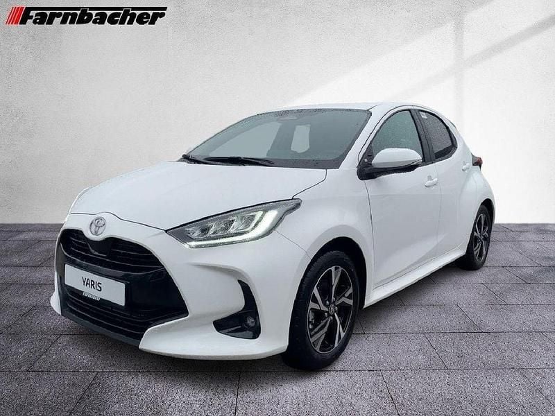 Używany Toyota Yaris Hybrid Comfort 116 KM (85 kW) 2025 Sedan/Limuzyna