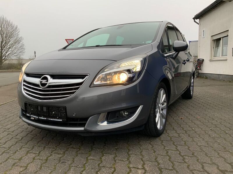 Grau Gebraucht 2017 Opel Meriva Innovation Van / Kleinbus | 9.499 € (Fairer Preis) - Bild 1/4