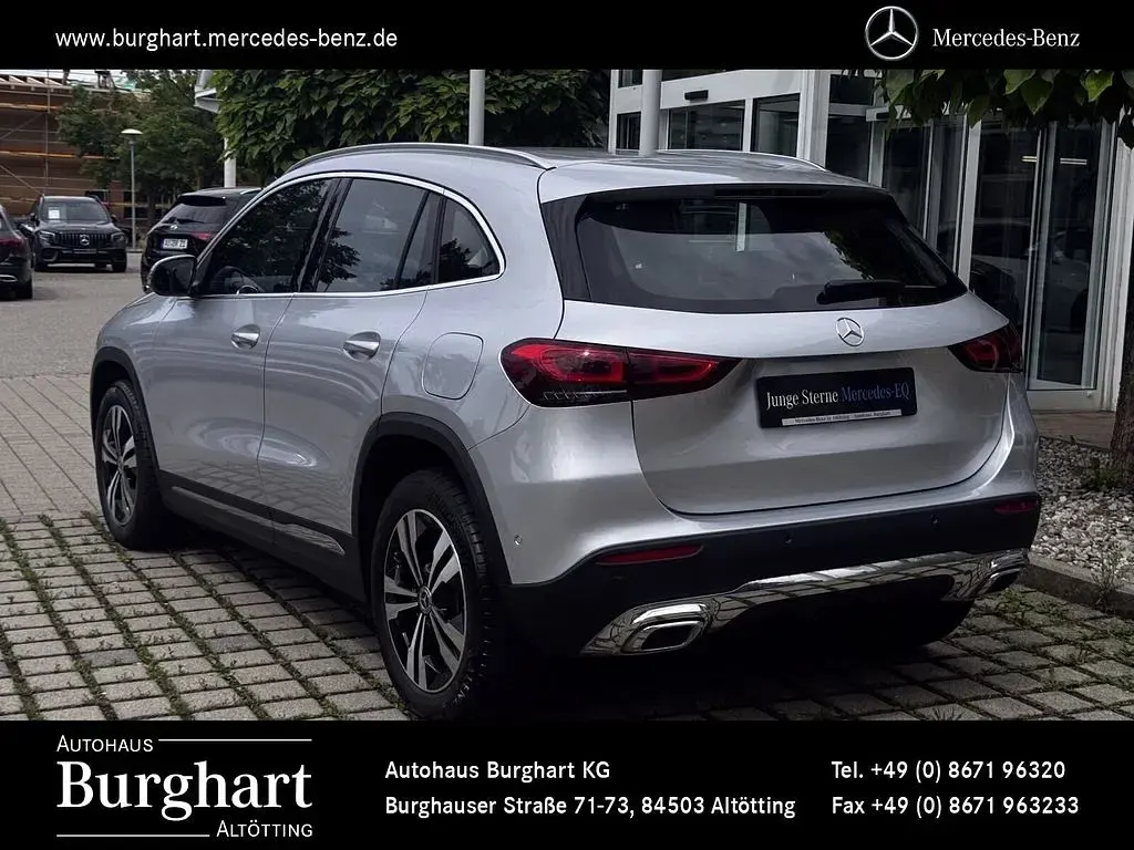 Gebraucht Mercedes GLA250 Progressive 218 PS (160 kW) 2023 Silber SUV