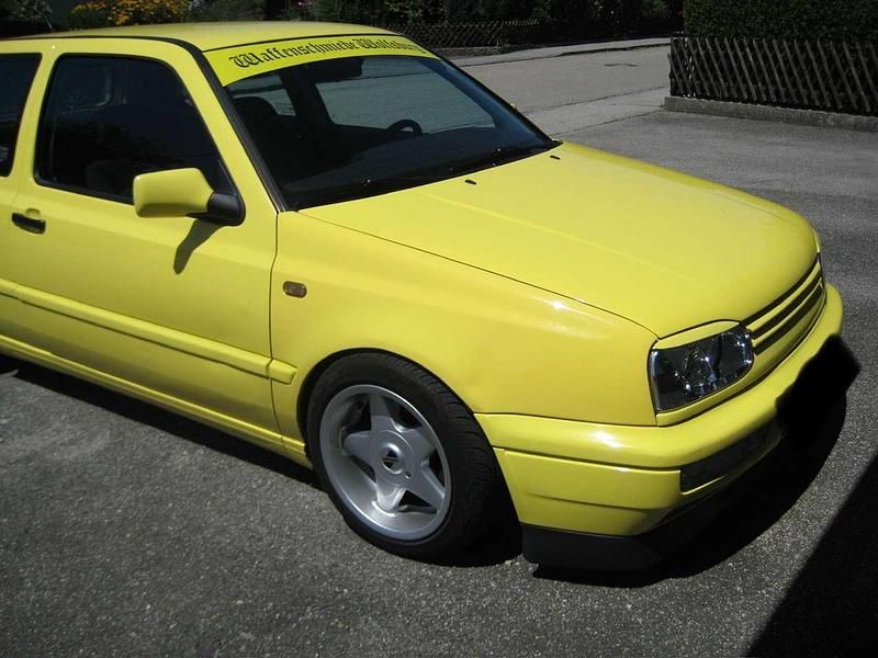 Gebraucht VW Golf III GT 101 PS (74 kW) 1996 Gelb Limousine