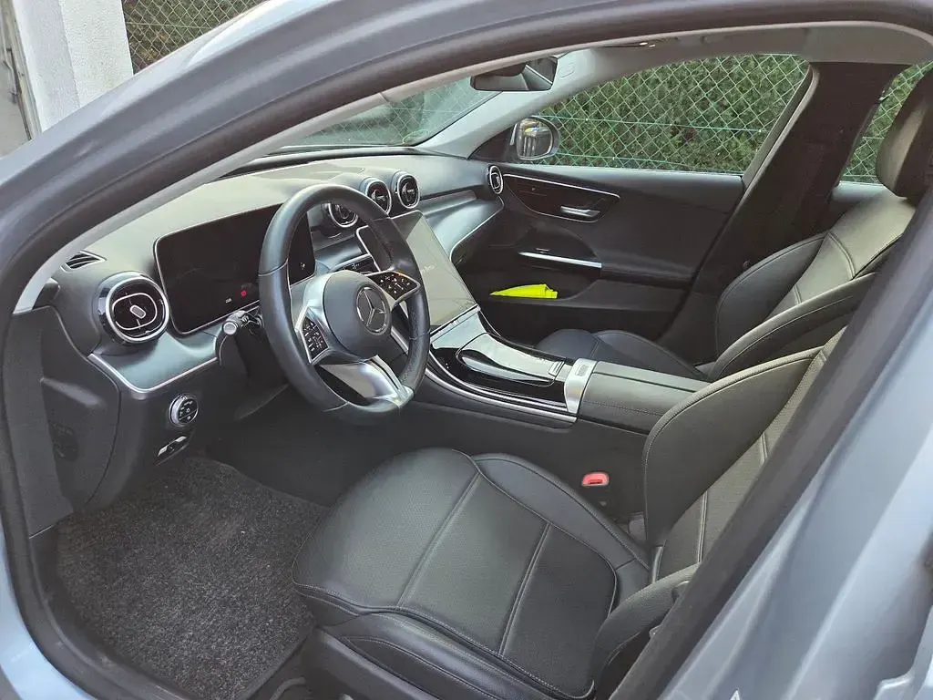 Gebraucht Mercedes C220 200 PS (147 kW) 2022 Limousine