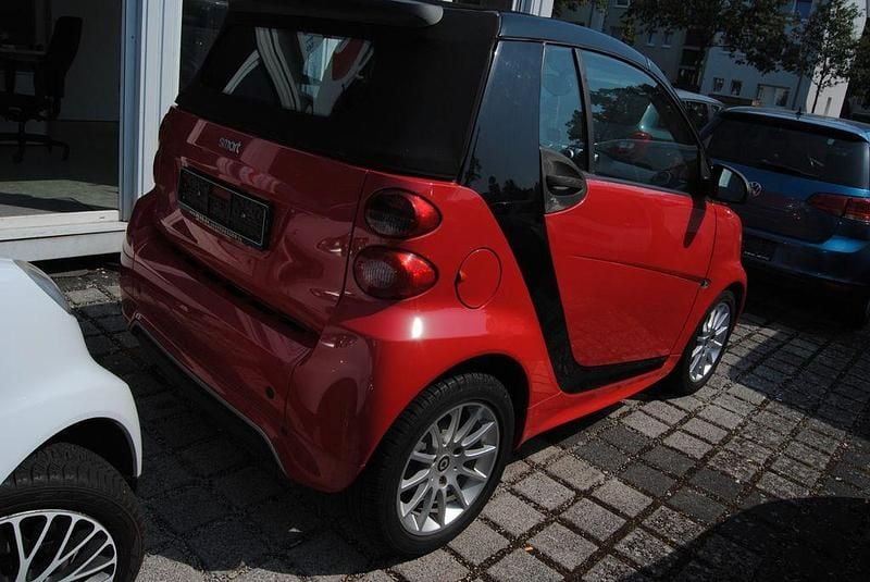 Gebraucht Smart ForTwo Cabrio Passion 84 PS (61 kW) 2013 Rot Cabrio