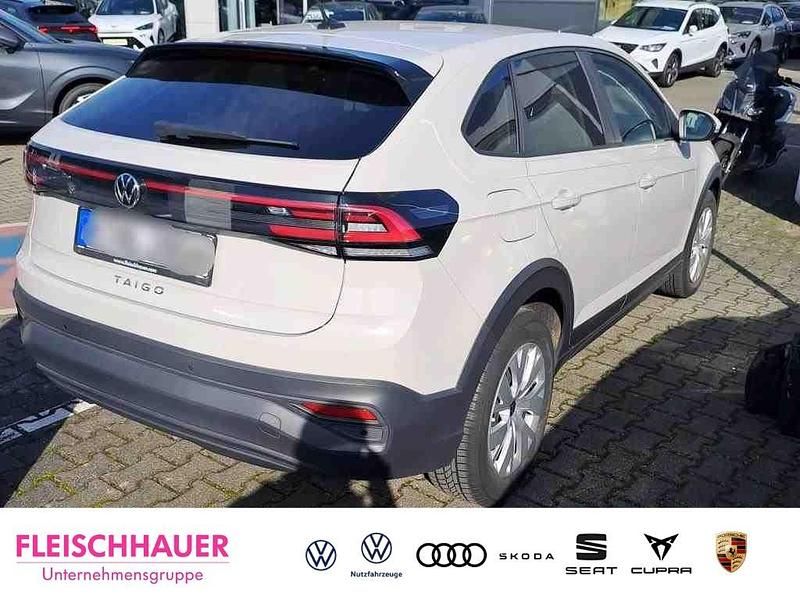 Gebraucht VW Taigo Basis 95 PS (69 kW) 2023 Grau SUV