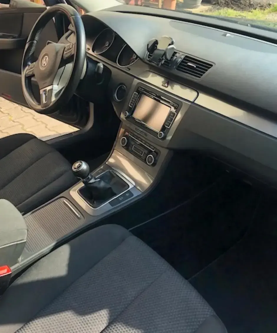 Gebraucht VW Passat 140 PS (102 kW) 2010 Schwarz Kombi