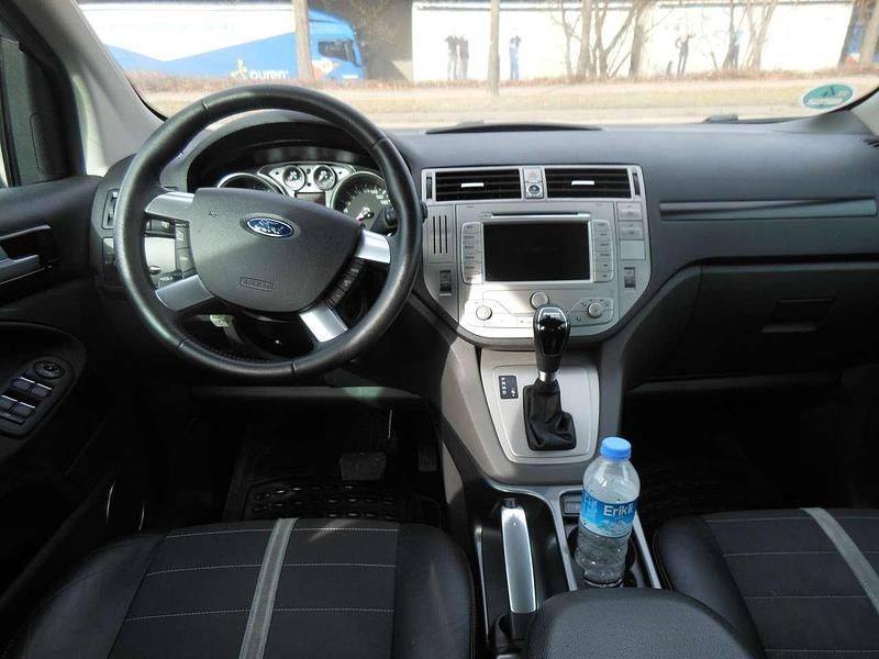 Gebraucht Ford Kuga Titanium 140 PS (102 kW) 2011 Micastonesilber metallic SUV