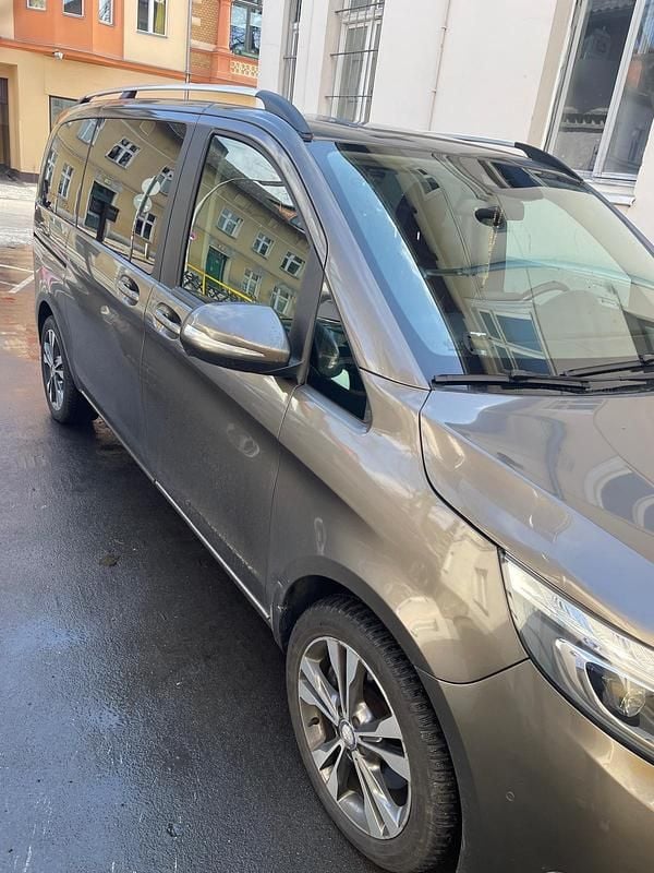 Usata Mercedes V220 163 CV (119 kW) 2016 Grigio Monovolume