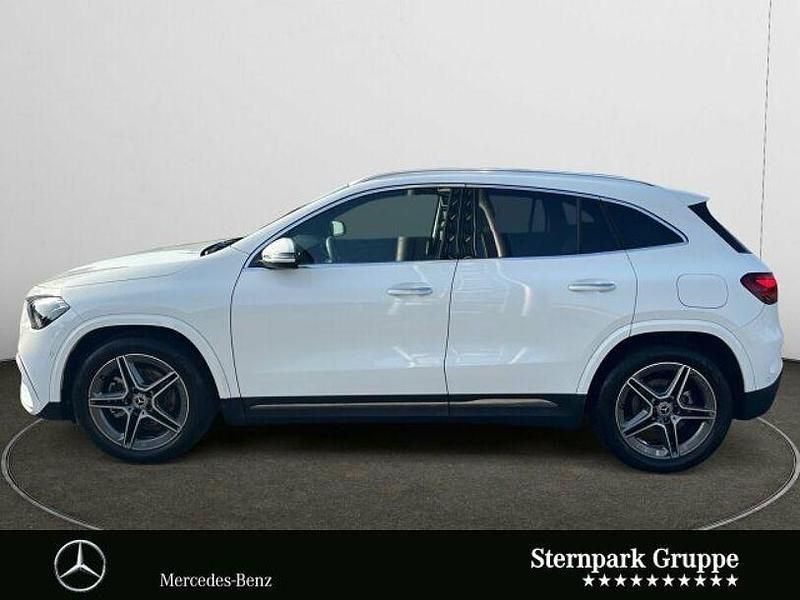 Gebraucht Mercedes GLA200 AMG line 163 PS (119 kW) 2025 Weiß SUV