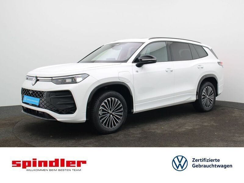 Pure white Gebraucht 2025 VW Tayron R-line SUV | 62.980 € - Bild 1/3