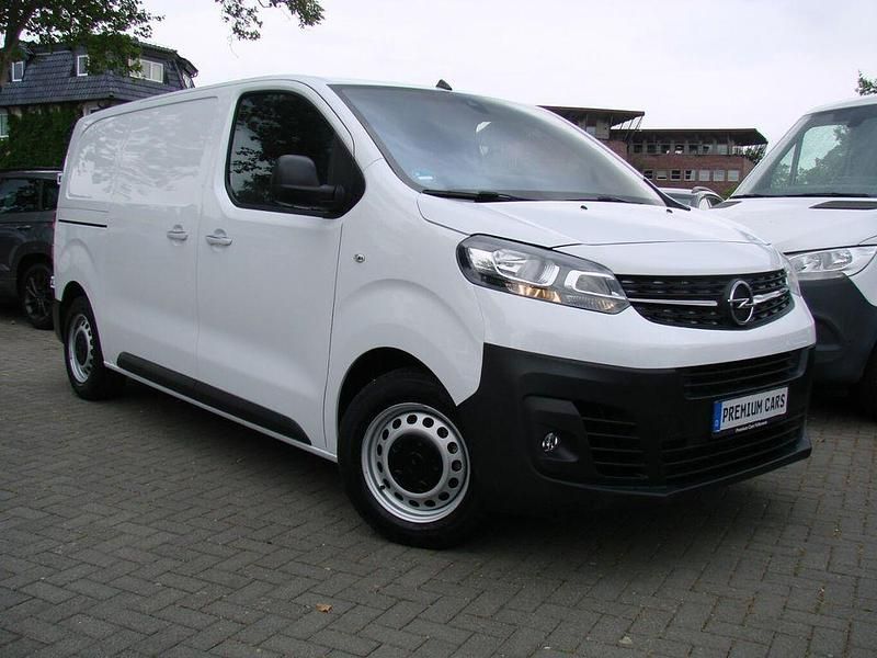 Weiß Gebraucht 2023 Opel Vivaro Edition Van | 20.980 € (Superpreis) - Bild 1/4