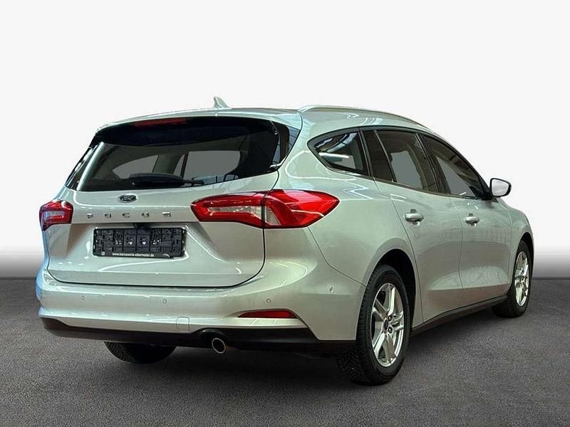 Gebraucht Ford Focus Cool & Connect 125 PS (91 kW) 2022 Polarsilber metallic Kombi