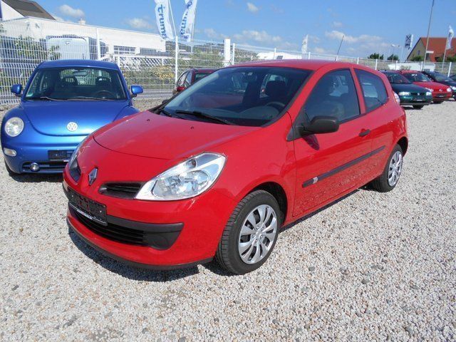 Gebraucht Renault Clio III Authentique 65 PS (47 kW) 2007 Rot Limousine