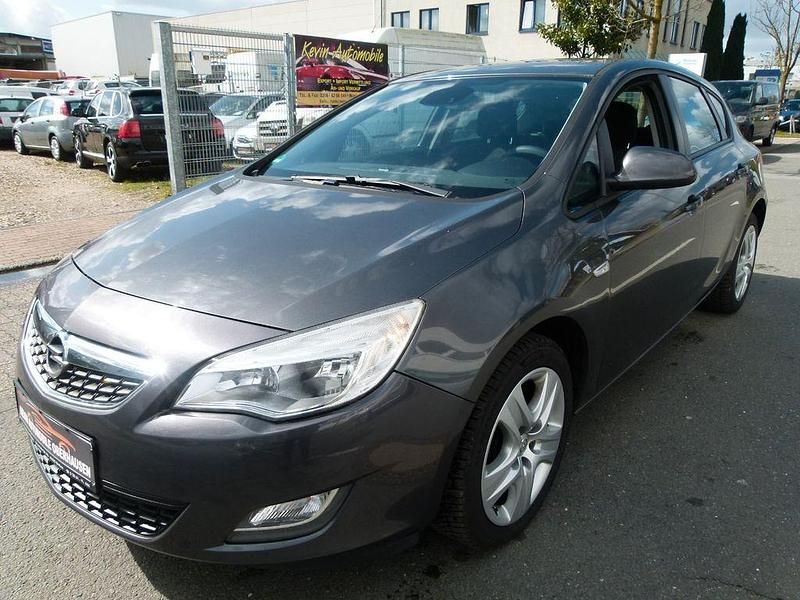 Gebraucht Opel Astra Edition 87 PS (63 kW) 2010 Grau Limousine