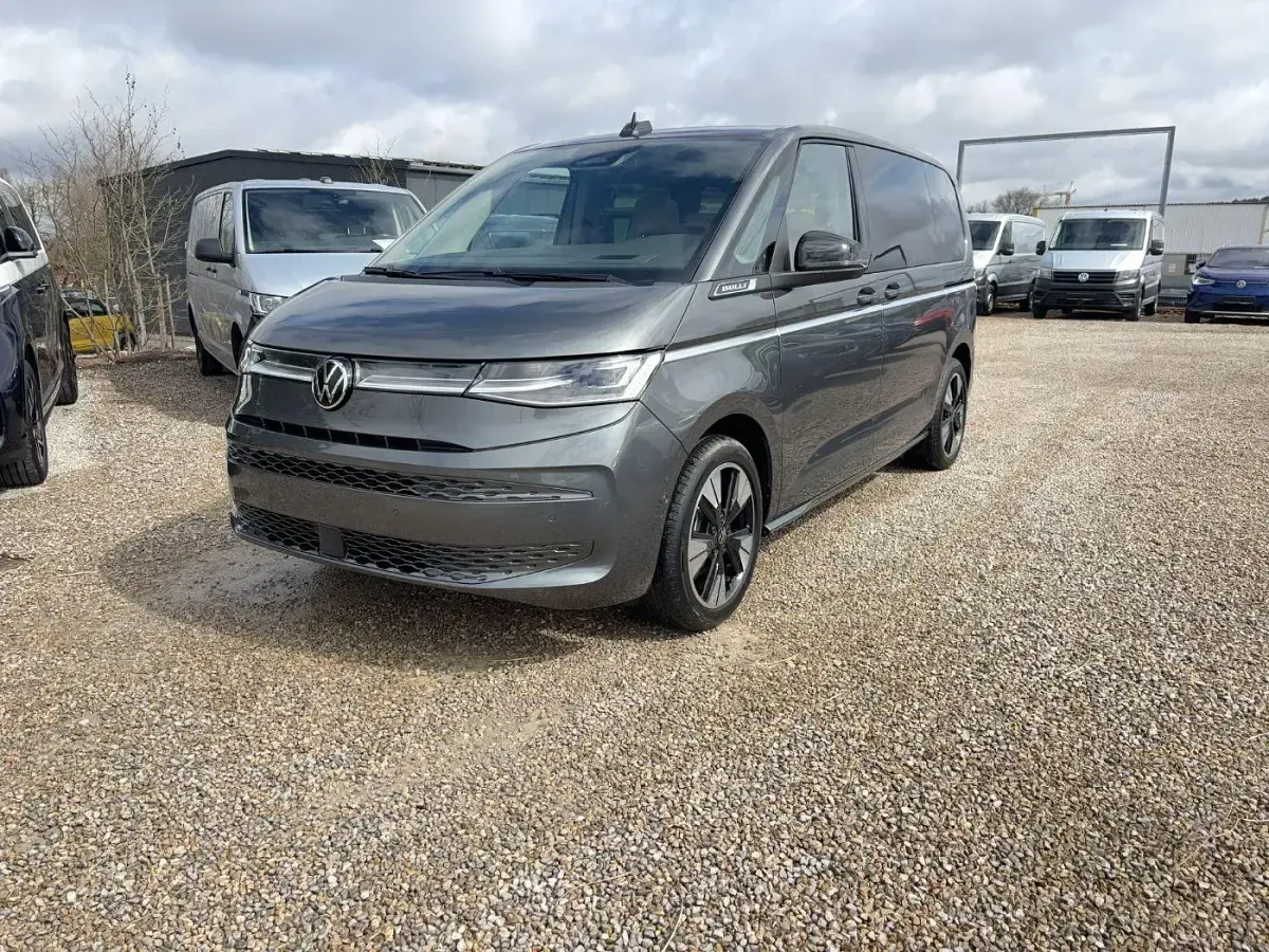 Neu VW Multivan Style 177 PS (130 kW) 2026 Indiumgrau Van / Kleinbus