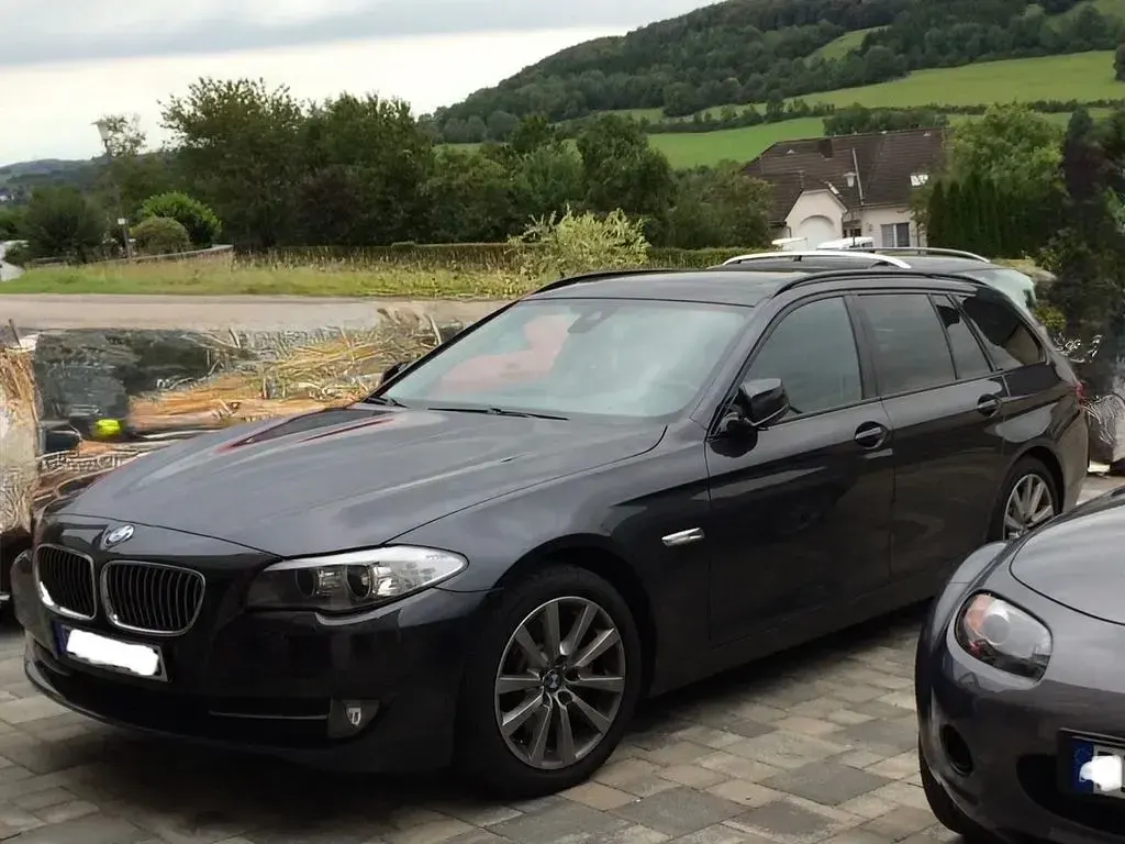 Second-hand BMW 530 Performance 258 CP (189 kW) 2012 Gri Break